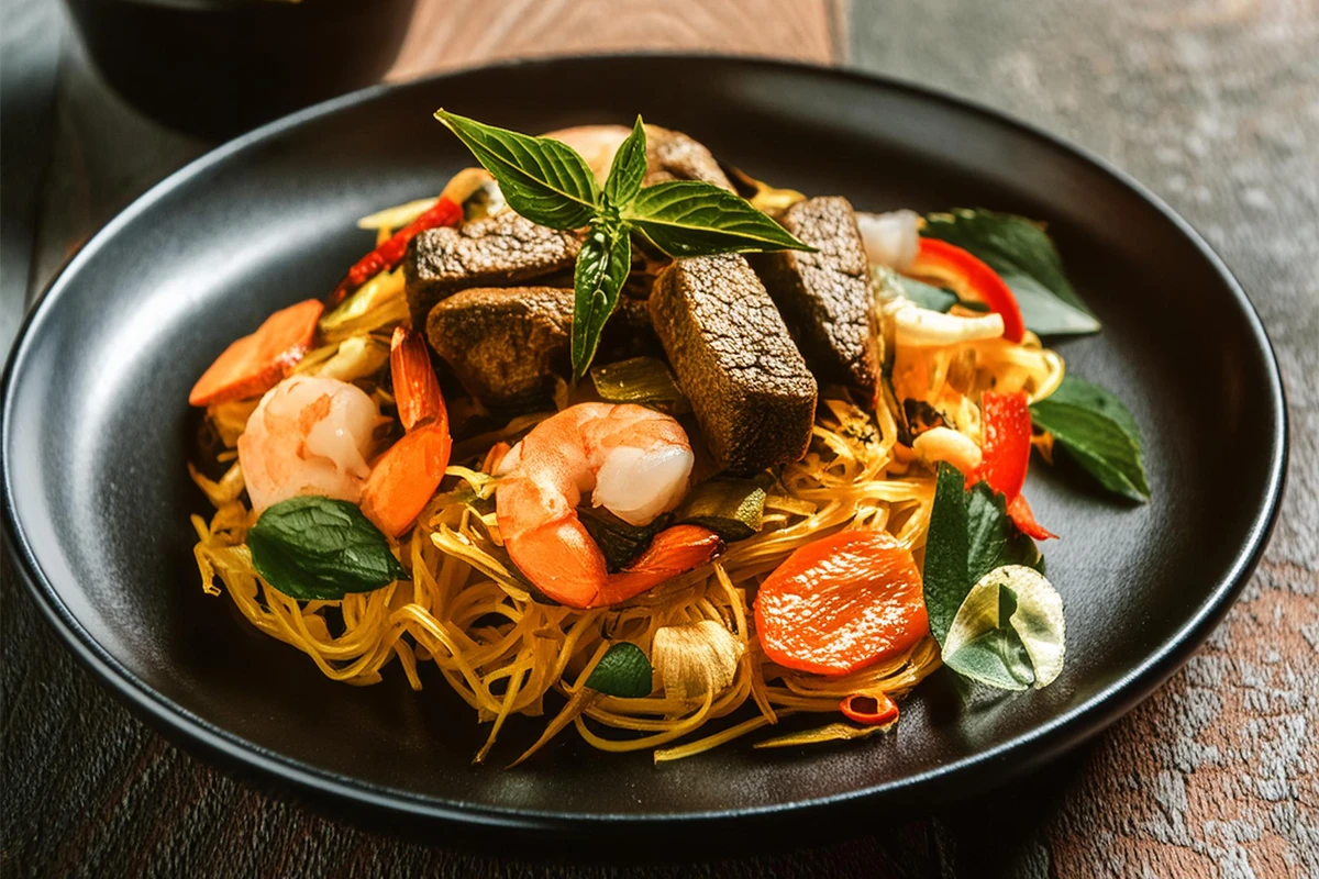 Stir-Fried Glass Noodles
